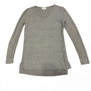Old Navy Gray V Neck Sweater
